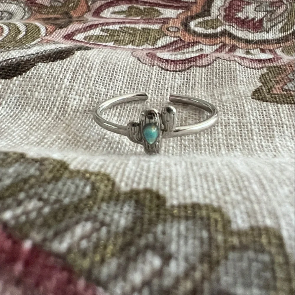 Cactus Sterling Silver Opal Ring - Picture 1 of 5